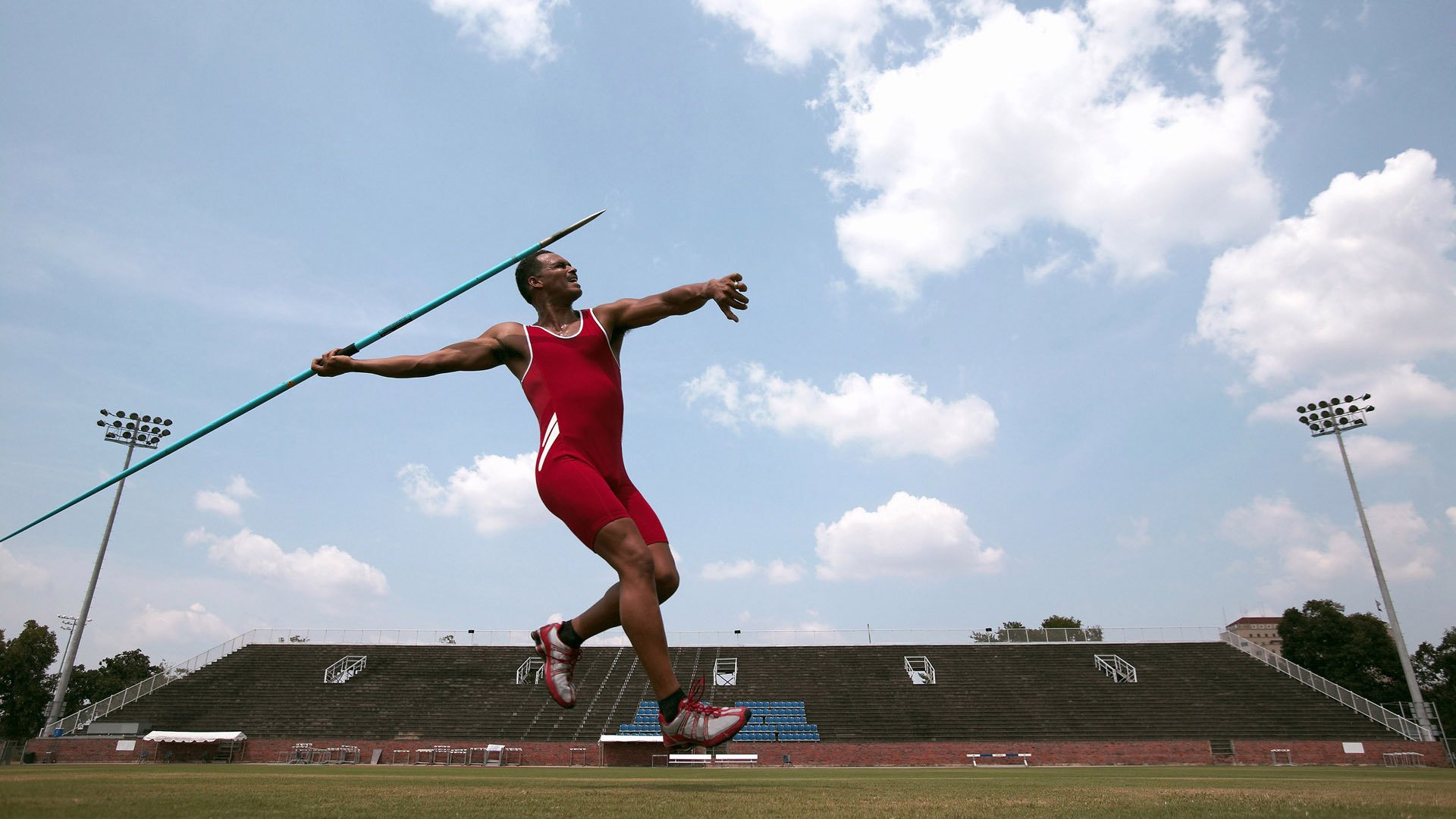 _城市广场:开放式网球街头比赛_,开放式网球击球