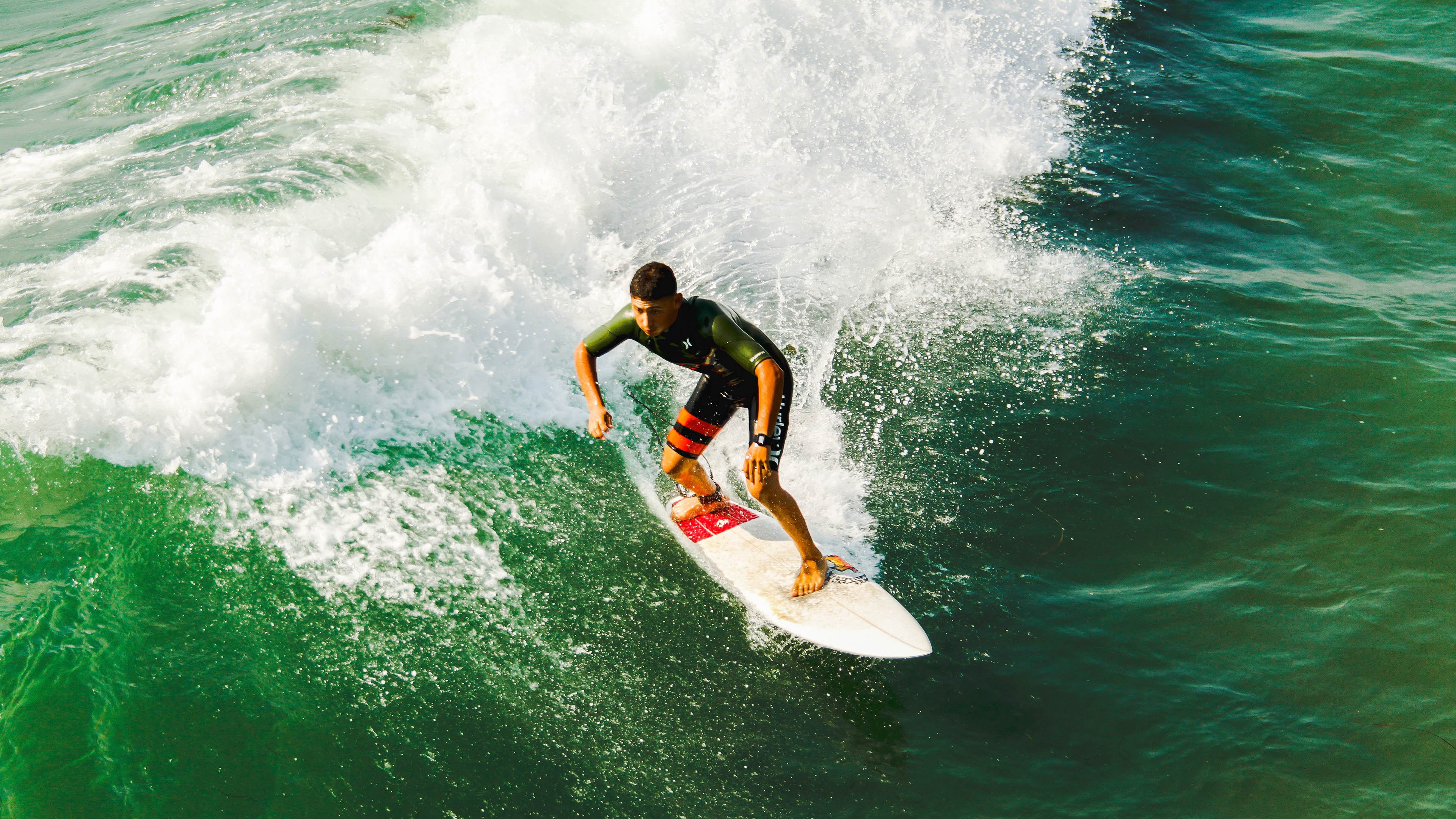 夺冠路上的关键角色：那些或许被低估的玩家，夺取冠军