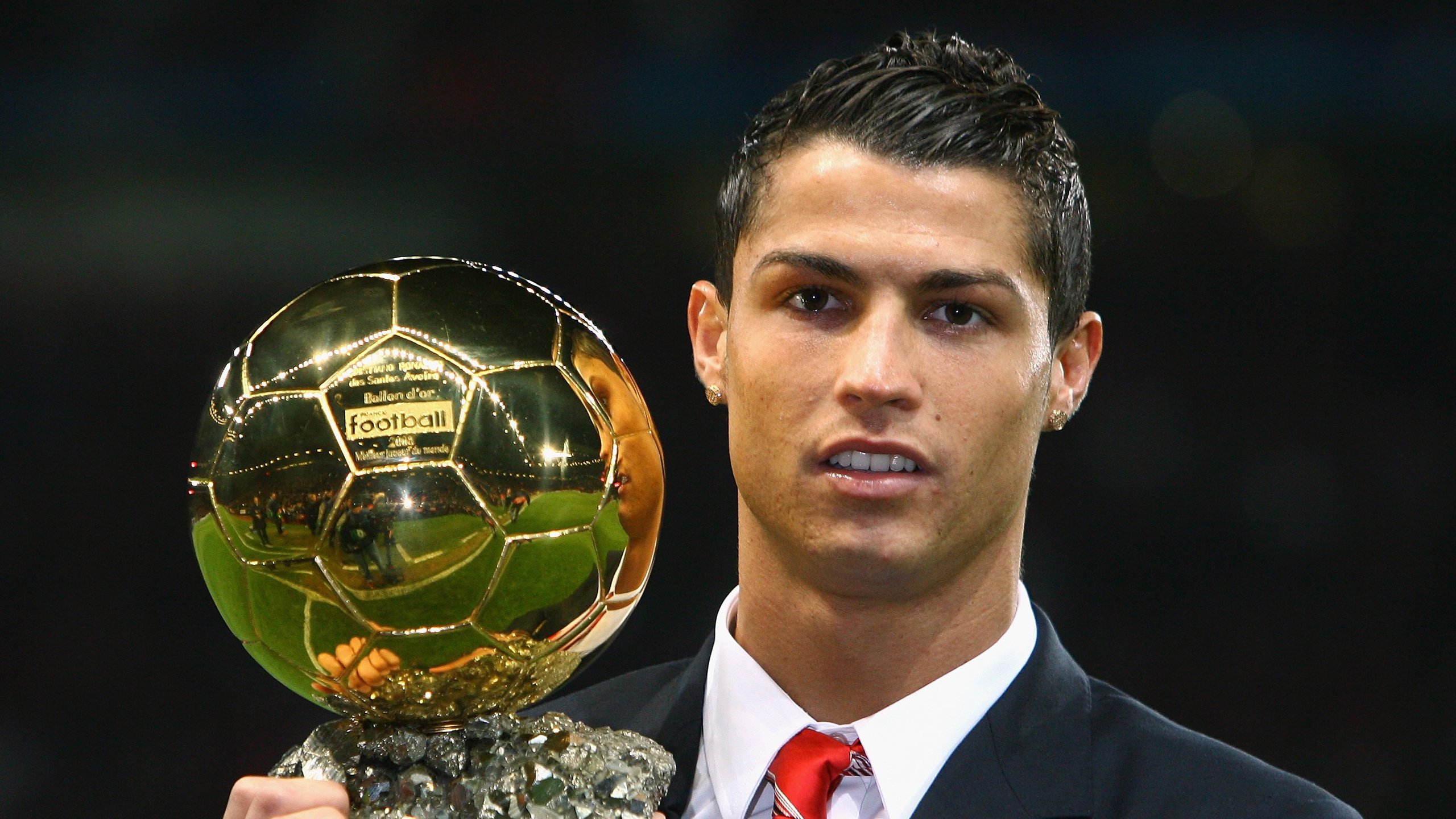 裁判新规不断推行：怎么让比赛更公平、更透明？，裁判宣布比赛规则